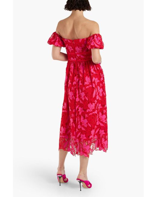 ML Monique Lhuillier Off-the-shoulder Guipure Lace Midi Dress in Red | Lyst ML Monique Lhuillier Off-the-shoulder Guipure Lace Midi Dress in Red | Lyst