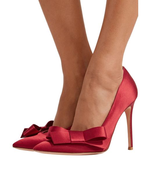 gianvito rossi satin pumps