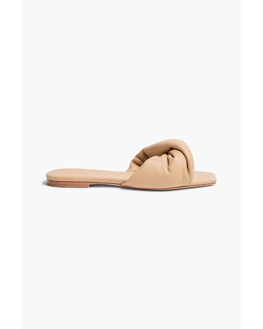 STUDIO AMELIA White Twist Front 10 Leather Slides