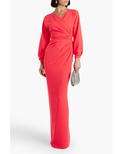 Rhea Costa Red Robe aus crêpe mit raffung und wickeleffekt