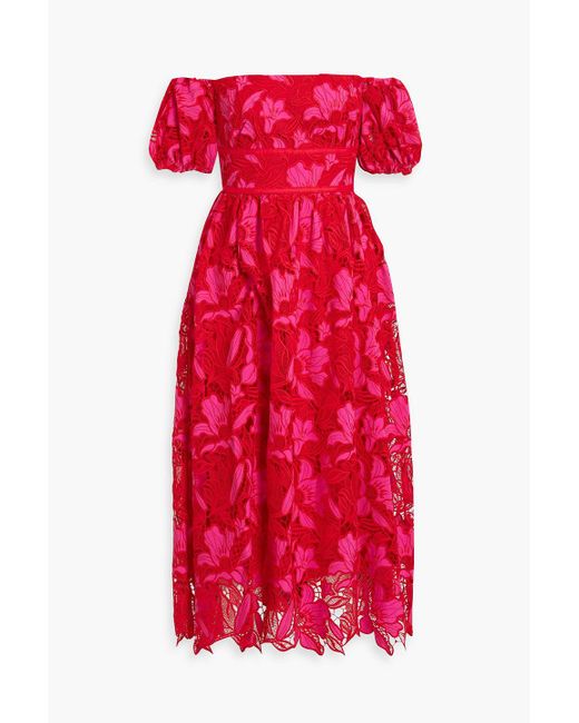ML Monique Lhuillier Off-the-shoulder Guipure Lace Midi Dress in Red | Lyst