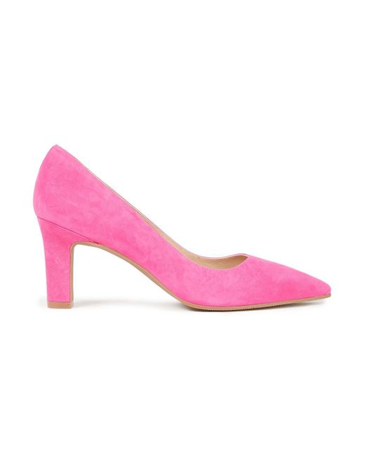 bright pink pumps