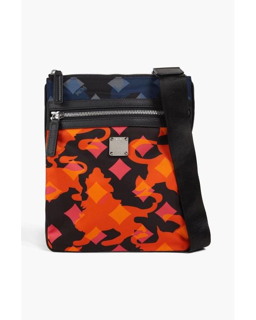 MCM Dieter messenger bag aus shell mit print in Red für Herren