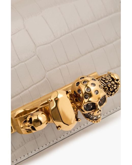 Alexander McQueen Natural Schultertasche aus leder mit krokodileffekt und verzierung