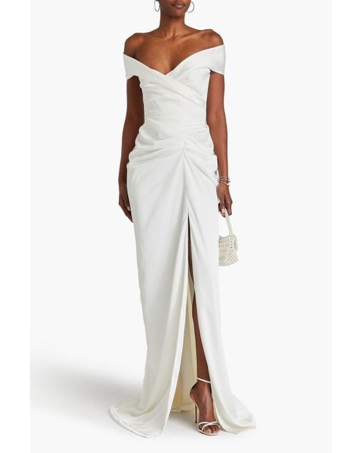 Rhea Costa White Athena schulterfreie robe aus satin mit drapierung