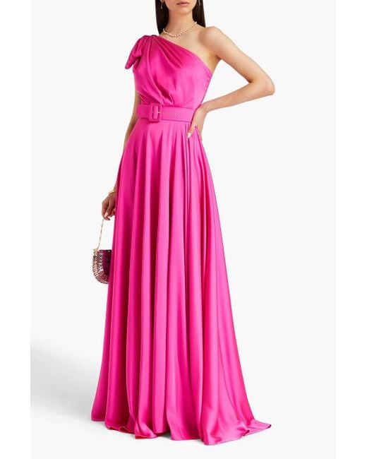 Rhea Costa Pink Kira robe aus satin mit gürtel
