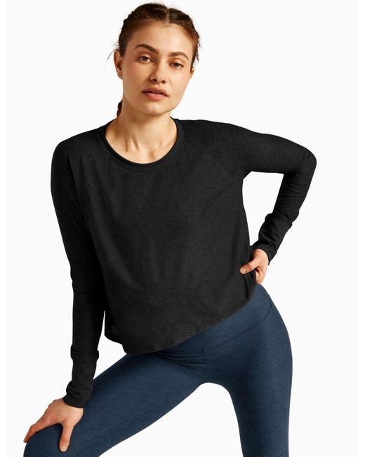 Beyond Yoga Black Women's Featherweight Daydreamer Pullover