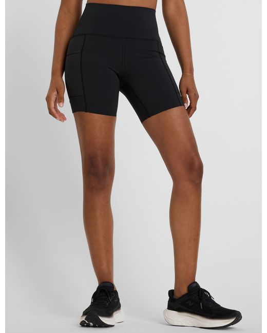 New Balance Black Women's Nb Sleek Pocket High Waisted Short 6"