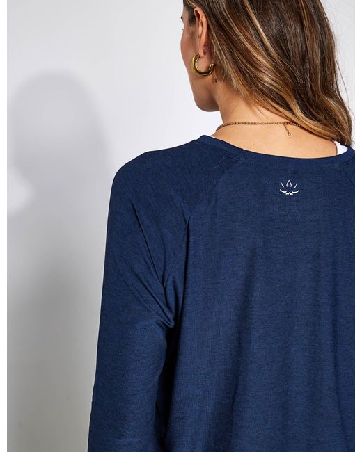 Beyond Yoga Blue Women's Featherweight Daydreamer Pullover