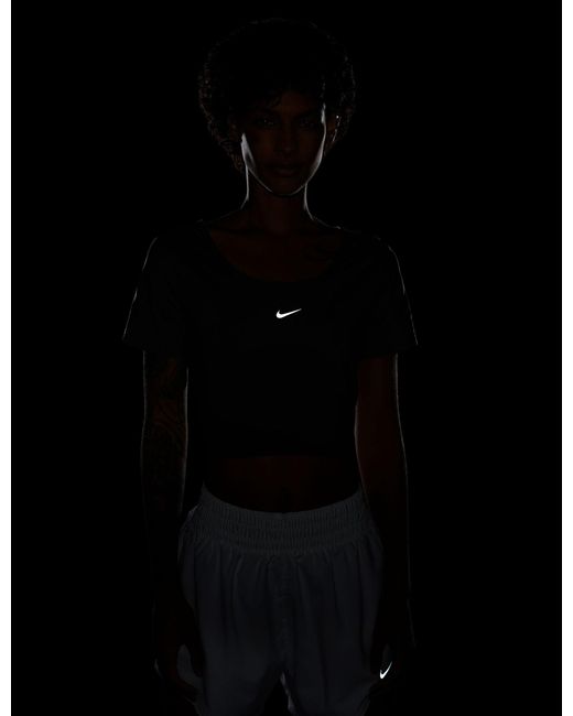 Nike Black One Classic Dri-fit Short-sleeve Cropped Twist Top