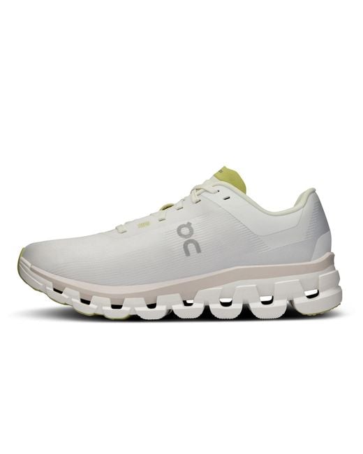 On Shoes White Cloudflow 4