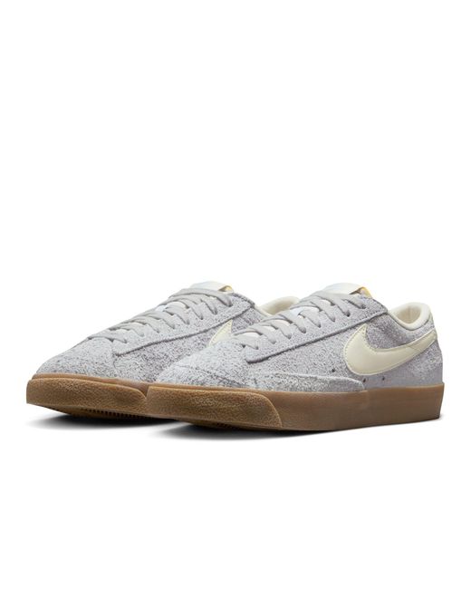 Nike White Women's Blazer Low '77 Vintage Shoes