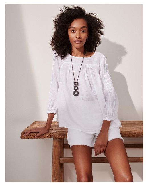 Linen Pintuck Gauze Top in White 