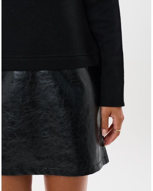 Threadbare Black Threadbare 2