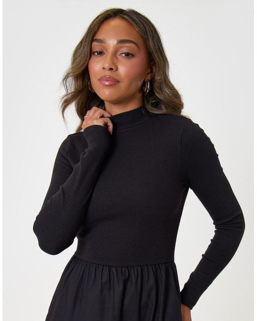 Threadbare Black Threadbare 2