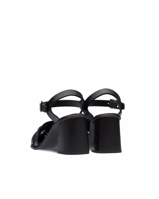 Sandali con punta a gabbia di Miu Miu in Black
