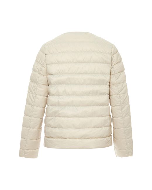 Usha Jas Wolwit in het White