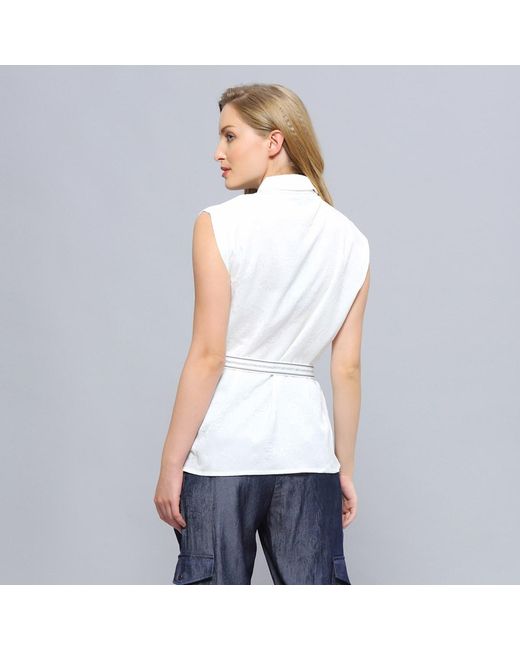 Smart & Joy Mouwloos Trimmentshirt in het White