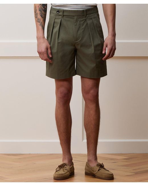 Todd Snyder Green 7" Pleated Tab Short for men