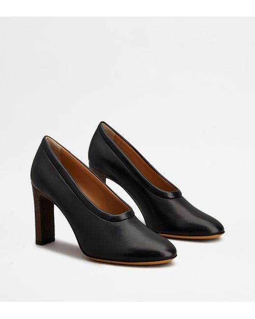Tod's Black Pumps