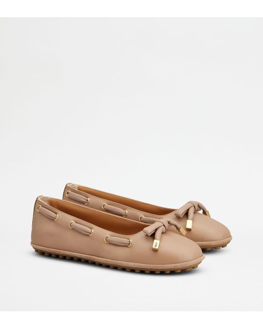 Tod's Natural Ballerinas