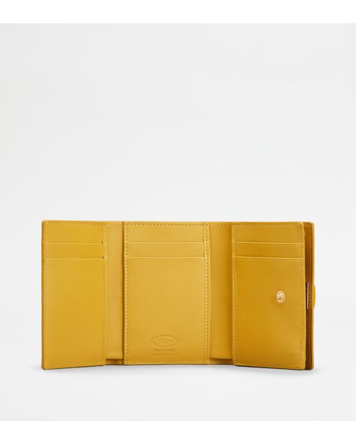 Tod's Yellow T Timeless Wallet In Leather