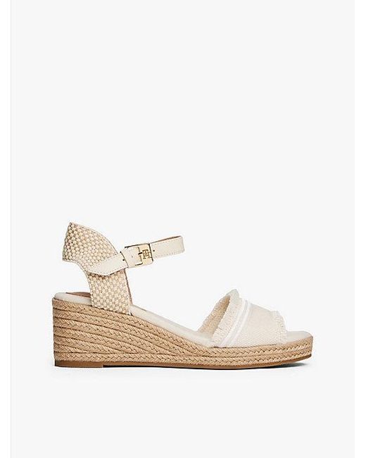 Tommy Hilfiger Canvas Sandaal Met Sleehak En Franjes in het Natural