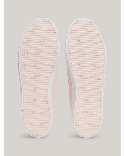 Zapatillas sin cordones con logo esmaltado Tommy Hilfiger de color Natural