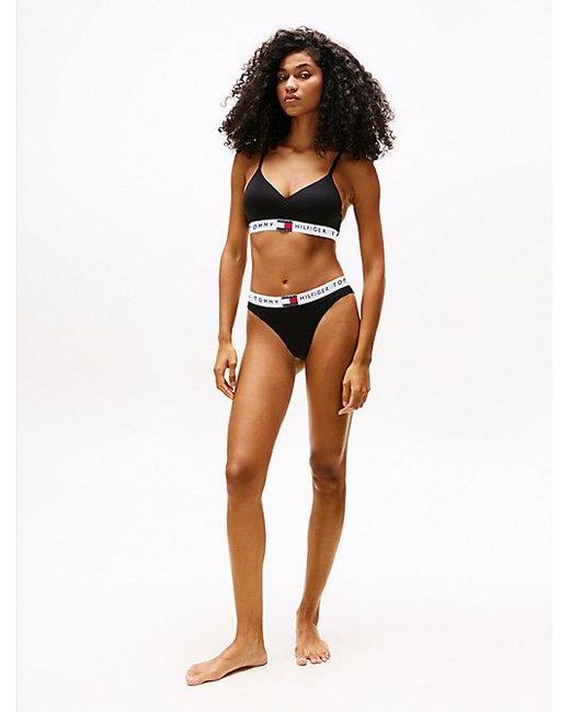Bralette Push-Up Acolchado Con Logo Tommy Hilfiger de color Black