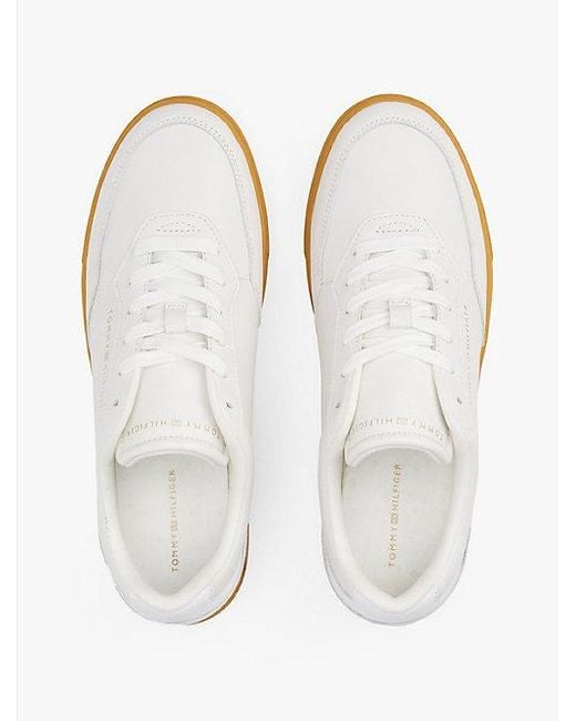 Tommy Hilfiger Leren Sneaker Met Cupsole En Logo in het White
