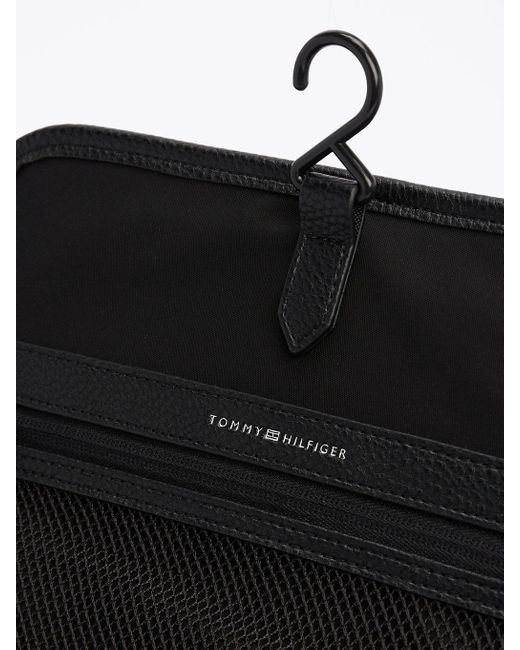 Tommy Hilfiger Black Metal Logo Hanging Washbag for men