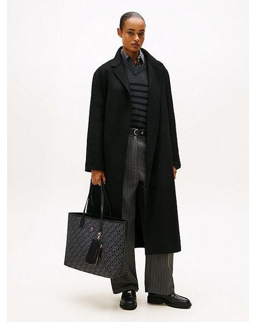 Bolso Tote Con Monograma Th En Jacquard Tommy Hilfiger de color Black