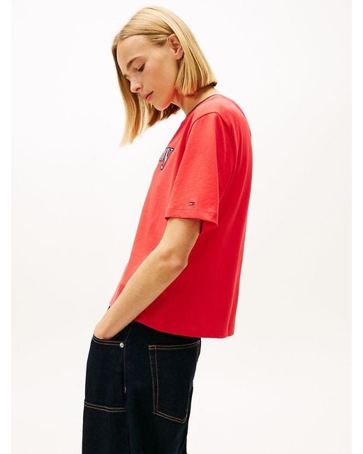 Tommy Hilfiger Red S Short Sleeve Cotton Graphic T-shirt With Applique Logo Detail