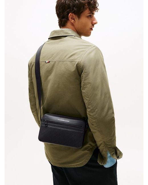 Borsa Reporter A Tracolla Th Monogram di Tommy Hilfiger in Black da Uomo