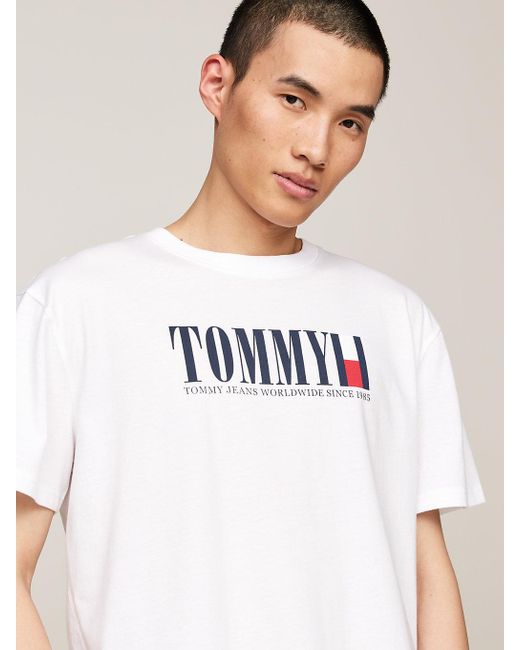 Tommy Hilfiger White Tommy Flag Logo Crew Neck T-shirt for men