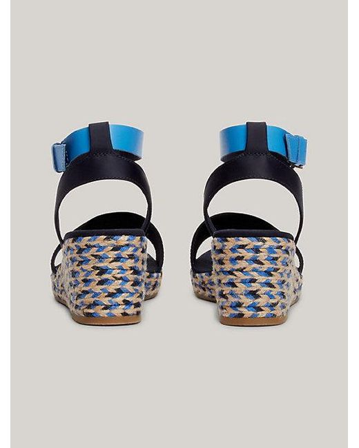 Sandalias con cuña y tira a contraste Tommy Hilfiger de color Blue