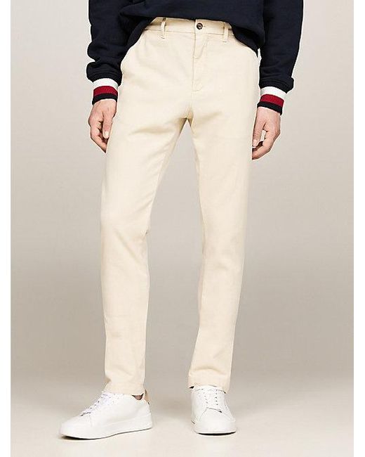 Tommy Hilfiger Bleecker Slim Fit Garment-dyed Chino in het White voor heren
