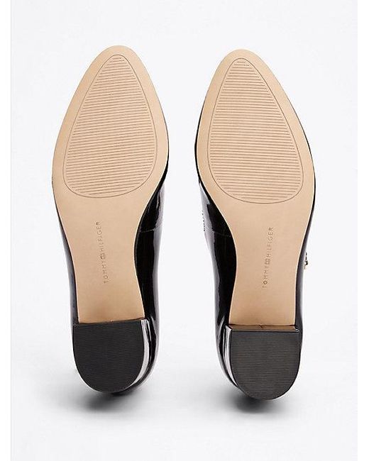 Tommy Hilfiger Pump Van Lakleer Met Dubbele Bandjes in het White