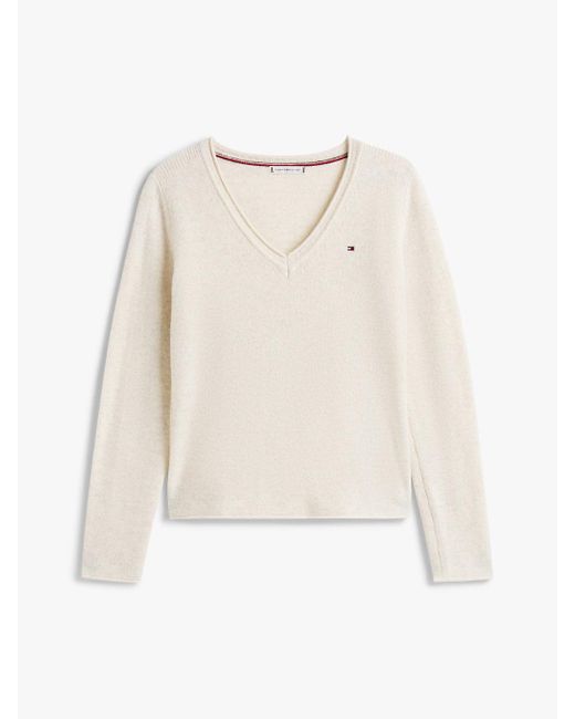 Pull En Laine Douce À Col En V Tommy Hilfiger en coloris White