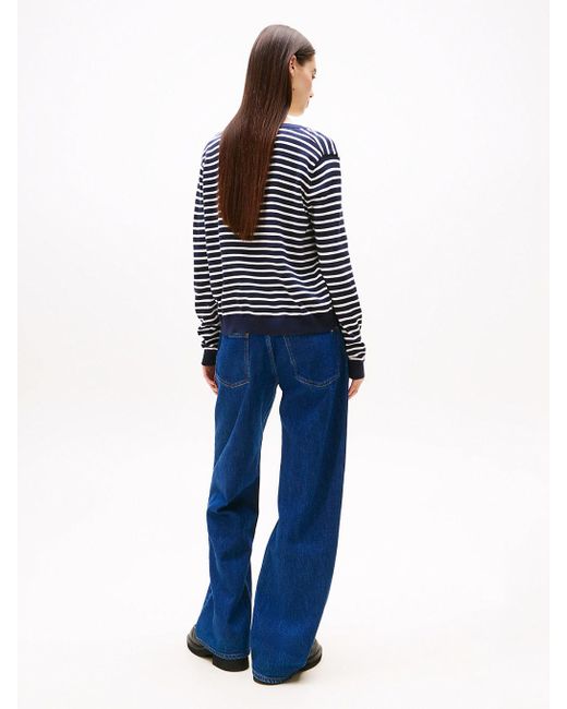 Pull À Col En V Et Drapeau Brodé Tommy Hilfiger en coloris Blue