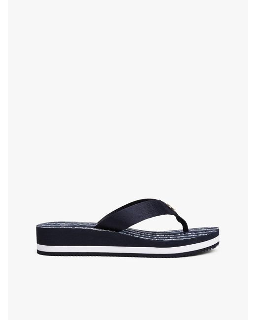 Sandali Infradito Con Plateau E Monogramma Th di Tommy Hilfiger in Blue