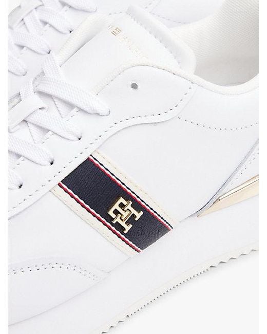 Tommy Hilfiger Leren Sneaker Met Metalen Th-Monogram in het White