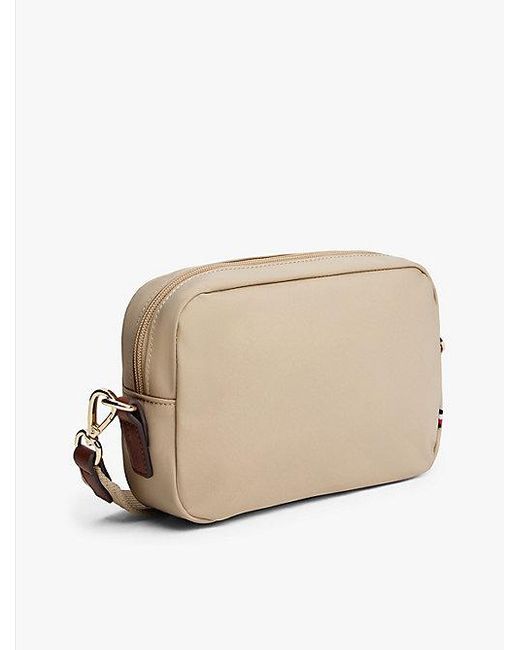 Tommy Hilfiger Crossbody Cameratas Met Webbing Band in het Natural