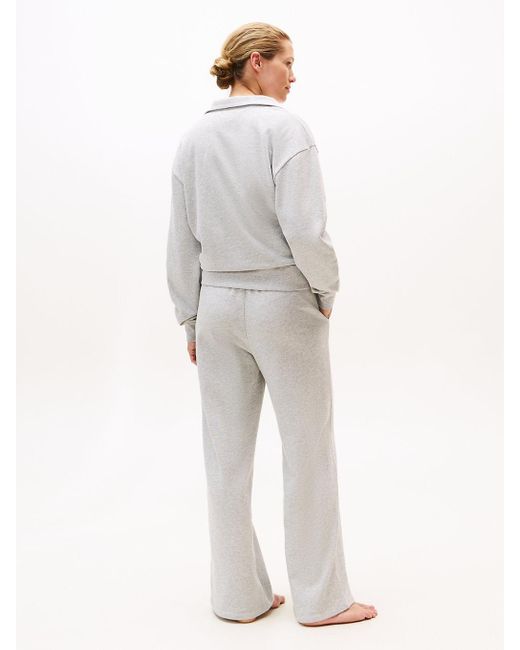 Felpa Lounge Relaxed Fit Con Stemma Th di Tommy Hilfiger in Gray