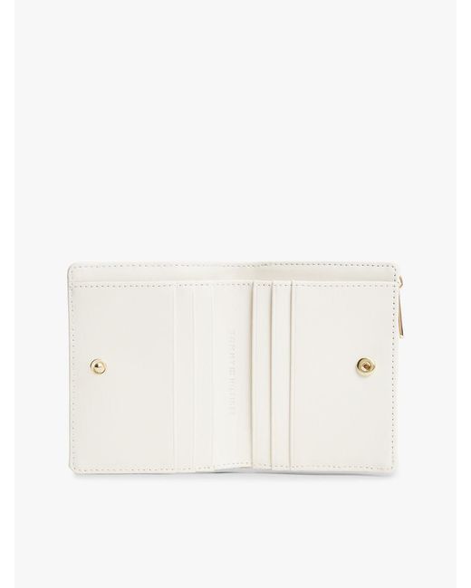 Tommy Hilfiger Natural Quilted Th Monogram Bifold Wallet