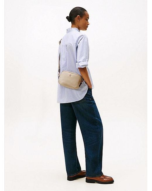 Tommy Hilfiger Crossbody Cameratas Met Webbing Band in het Natural