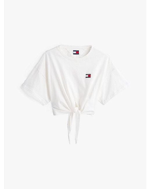 Tommy Hilfiger White Tommy Badge Cropped Fit T-Shirt Mit Knoten