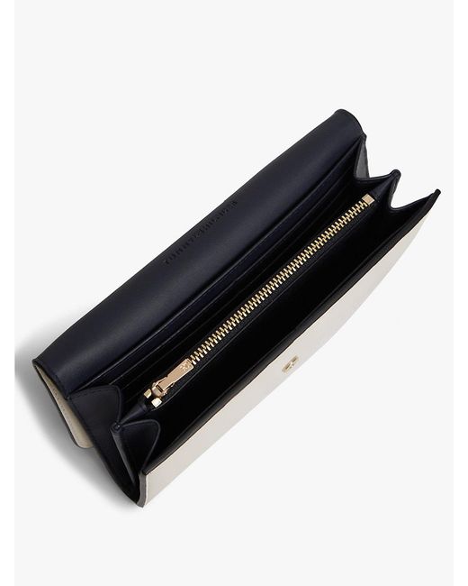 Tommy Hilfiger Natural Metallic Logo Textured Flap Wallet