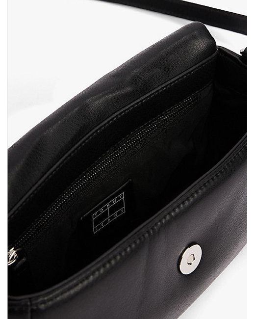 Tommy Hilfiger Crossbodytas Met Gewatteerde Flap in het Black