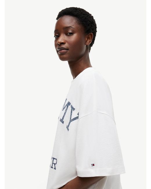 Tommy Hilfiger White Crest Relaxed Oversized T-Shirt